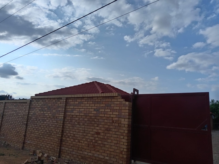 To Let 3 Bedroom Property for Rent in Mabopane Unit B North West